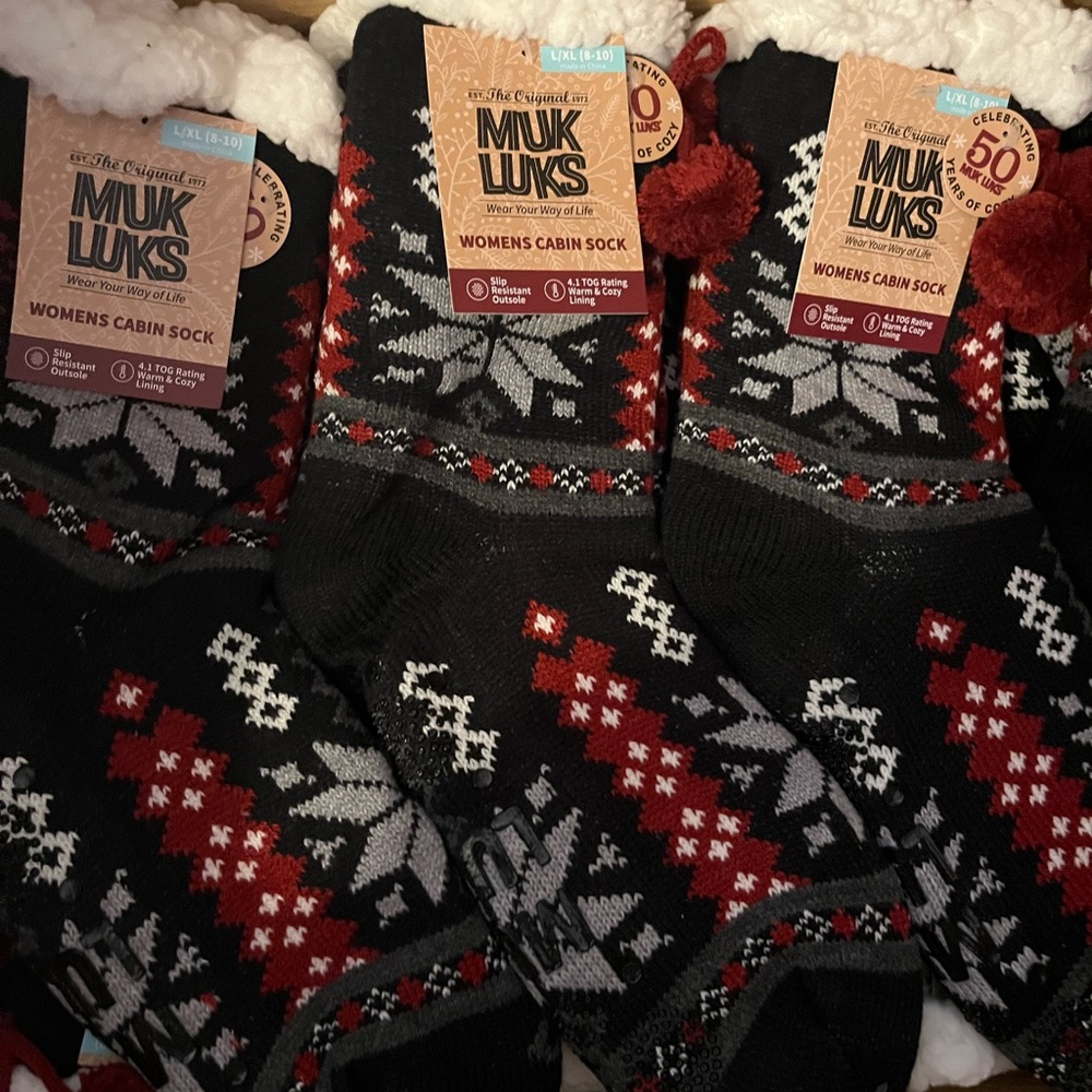 Muk Luks Black and Red Snowflake Sherpa Lined Cabin Slipper Socks with Pom Poms - Picture 5 of 7